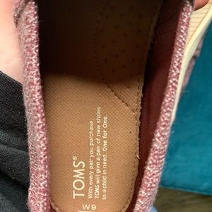 Toms Shoes - Purple/maroon Toms size 9 Toms Shoes - Purple/maroon Toms size 9
